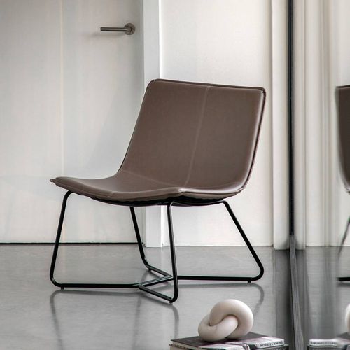 Alexandra Lounge Chair Ember - Gallery Living - Modalova