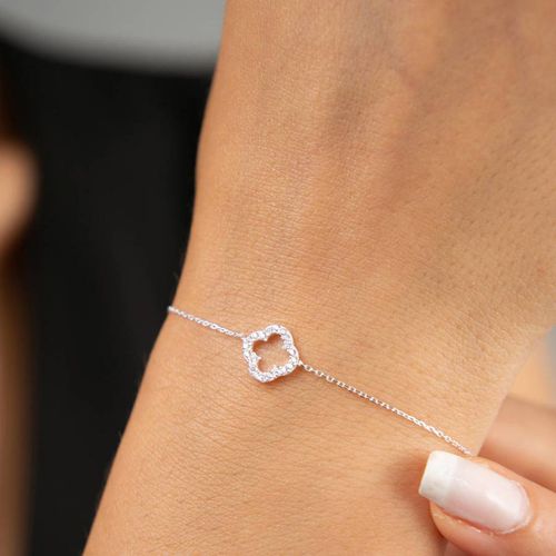 Silver Zircon Stone Cleef Bracelet - Elika - Modalova