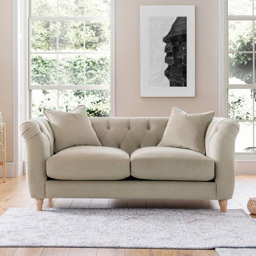 The Soho Medium Sofa Velvet Putty - The Great Sofa Company - Modalova