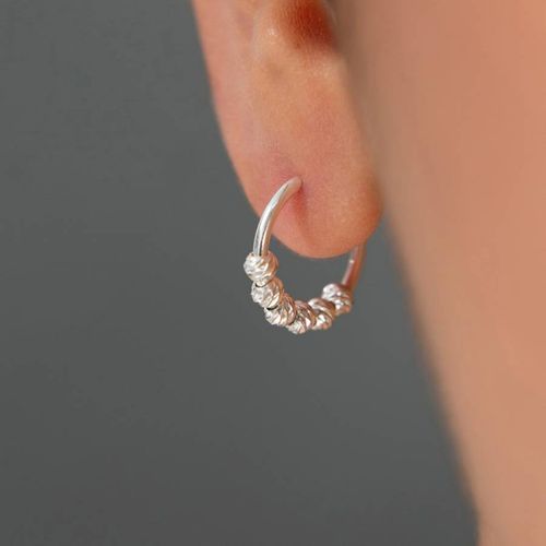 Silver Hoop Earring - Elika - Modalova