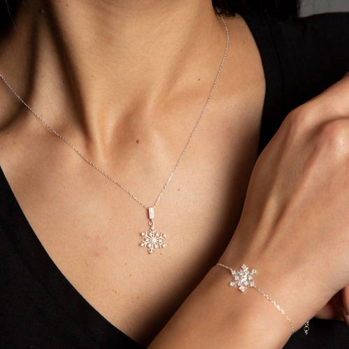 Snowflake Necklace & Bracelet Set - Elika - Modalova
