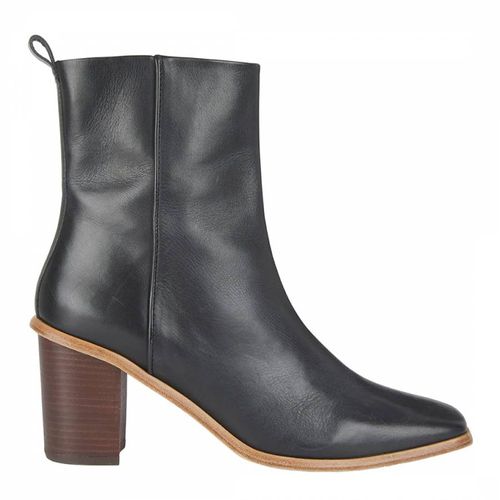 Angela Square Toe Leather Heel Boots - Wyse - Modalova