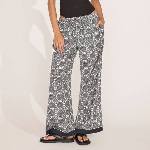 The Dani Pant - Medallion Print - Solid & Striped - Modalova