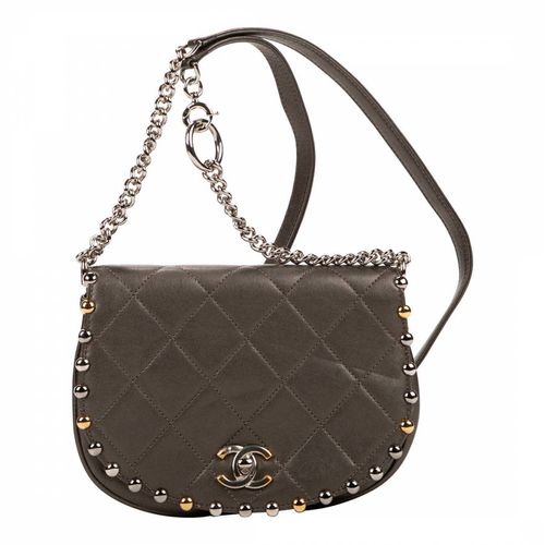 Graphite Half moon Studs Shoulder Bag - Vintage Chanel - Modalova