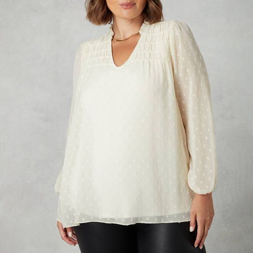 Ivory Dobby Ruched Front Blouse - Live Unlimited - Modalova