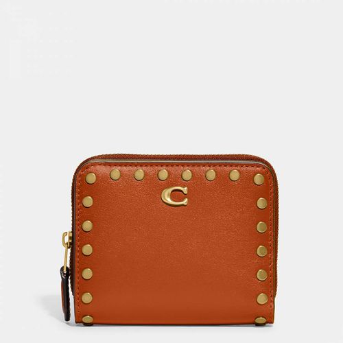 Canyon Glovetanned Leather With Rivets Billfold Wallet - Coach - Modalova