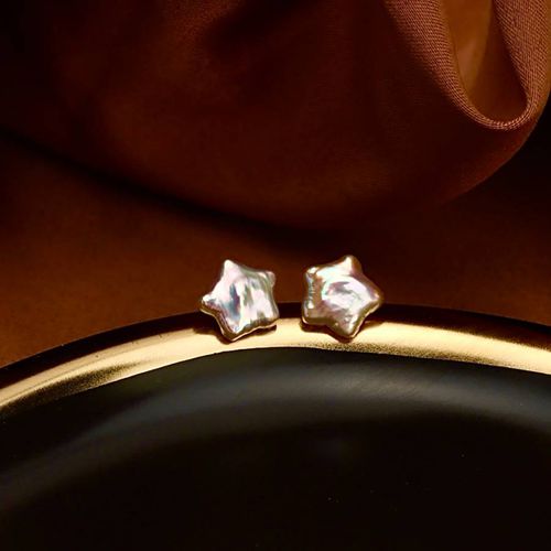 Pink Cute Star Earrings - Sound Of Pearls London - Modalova