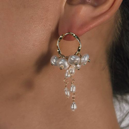 Gold Orchid Earrings - Sound Of Pearls London - Modalova