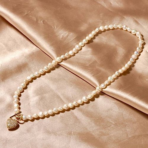 Gold Heart Necklace - Sound Of Pearls London - Modalova