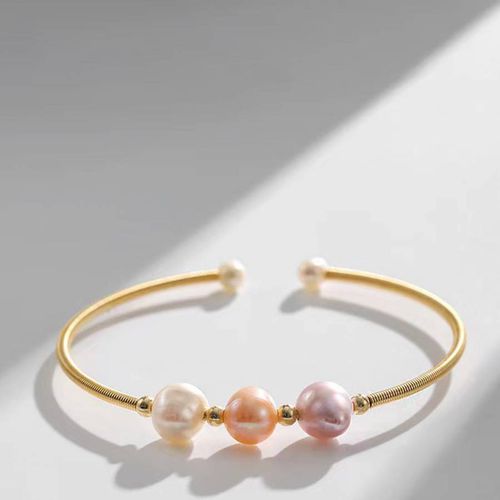 Gold Rainbow Bracelet - Sound Of Pearls London - Modalova