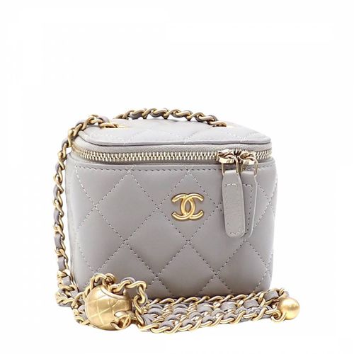 Grey Chanel Vanity Shoulder Bag - Vintage Chanel - Modalova