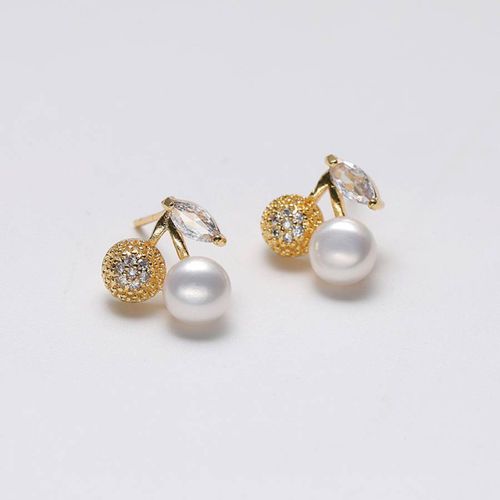 White Genuine Freshwater Pearl Earrings - Sound Of Pearls London - Modalova