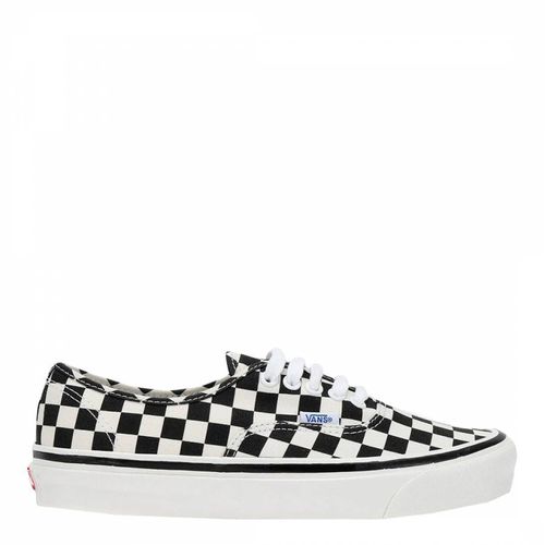 Unisex /White Checkerboard Authentic 44 Trainers - Vans - Modalova