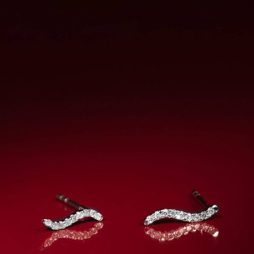 Quot;Douce Vague" Diamond Earrings - Diamond And Co - Modalova