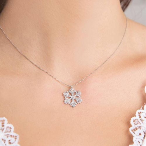 Silver Snowflake Pendant Necklace - Elika - Modalova