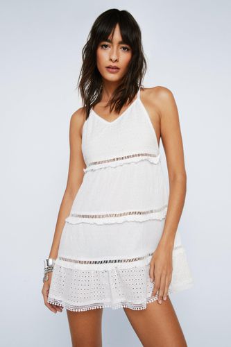 Womens Broderie And Lace Mix Cross Back Cami Dress - - 8 - Nasty Gal - Modalova