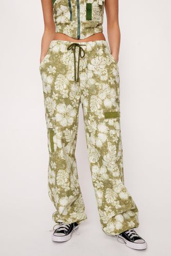 Womens Floral Print Pocket Detail Cargo trousers - - 8 - Nasty Gal - Modalova