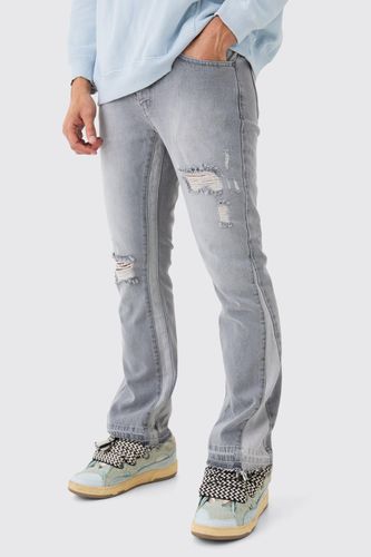 Slim Flare Distressed Panel Jeans - - 28R - boohooMAN - Modalova