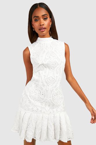 Womens Premium Crochet Lace Frill Hem Mini Dress - - 12 - boohoo - Modalova