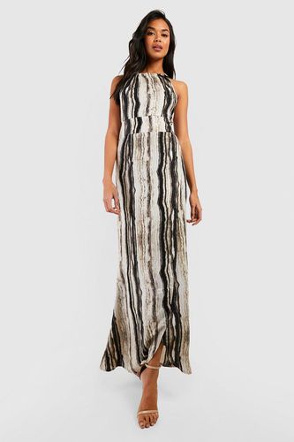 Womens Printed Halterneck Maxi Dress - - 16 - boohoo - Modalova