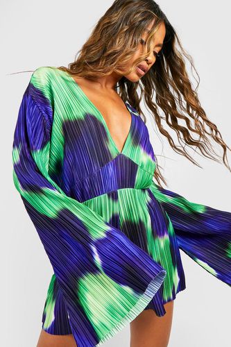 Womens Abstract Plisse Flare Sleeve Playsuit - - 10 - boohoo - Modalova