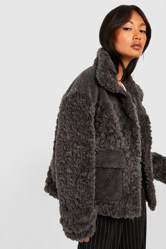Womens Textured Faux Fur Jacket - - 10 - boohoo - Modalova