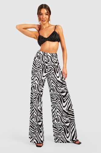 Womens Zebra Plisse Wide Leg Trousers - - 6 - boohoo - Modalova