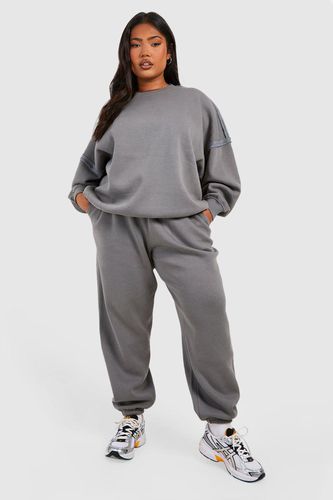 Womens Plus Raw Edge Sweatshirt Tracksuit - - 22 - boohoo - Modalova