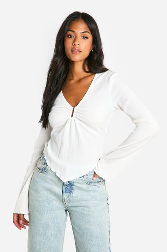 Womens Tall Textured Long Floaty Sleeve Bar Detail Top - - 10 - boohoo - Modalova