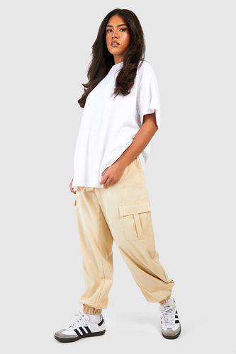 Womens Plus Pocket Detail Cargo Cuffed Trousers - - 16 - boohoo - Modalova