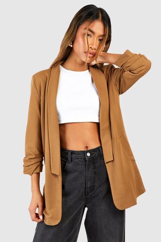 Womens Jersey Crepe Ruched Sleeve Plunge Lapel Blazer - - 10 - boohoo - Modalova