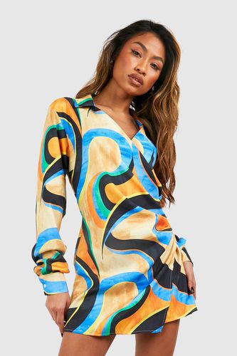 Womens Abstract Satin Wrap Shirt Dress - - 18 - boohoo - Modalova