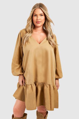 Womens Plus Poplin Blouson Sleeve Trapeze Mini Smock Dress - - 22 - boohoo - Modalova