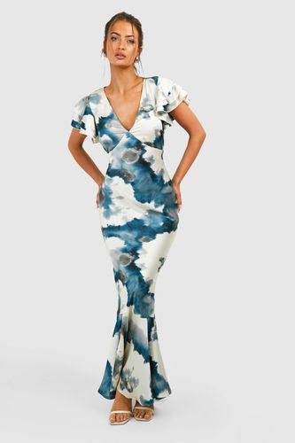 Womens Abstract Satin Ruffle Sleeve Maxi Dress - - 10 - boohoo - Modalova