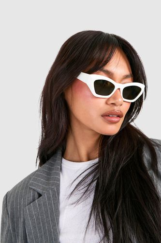 Womens Angular Frame Sunglasses - One Size - boohoo - Modalova