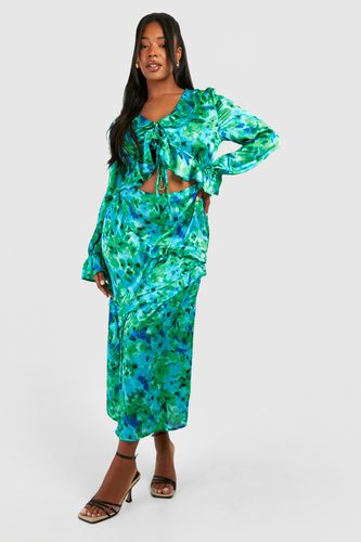 Womens Plus Floral Cut Out Ruffle Midaxi Dress - - 16 - boohoo - Modalova