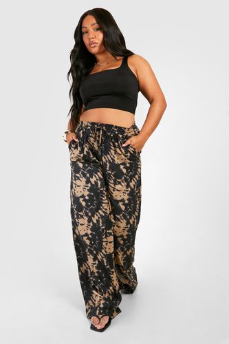 Womens Plus Abstract Print Wide Leg Trousers - - 16 - boohoo - Modalova