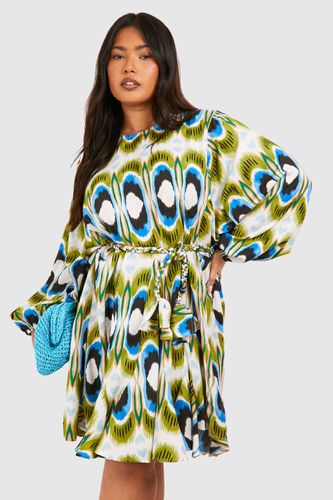 Womens Plus Bright Geo Print Godet Mini Dress - - 18 - boohoo - Modalova