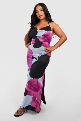 Womens Plus Halterneck Low Back Printed Maxi Dress - - 20 - boohoo - Modalova