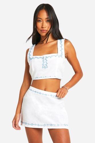 Womens Embroidered Linen Look Crop Top & Mini Skirt Set - - 8 - boohoo - Modalova