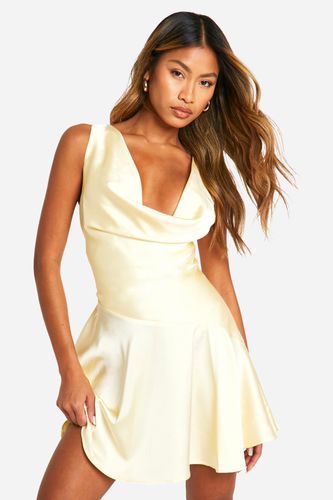 Womens Satin Dropped Waist Mini Dress - - 12 - boohoo - Modalova