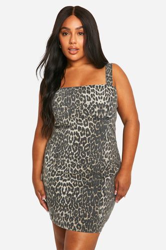 Womens Plus Leopard Denim Mini Dress - - 16 - boohoo - Modalova