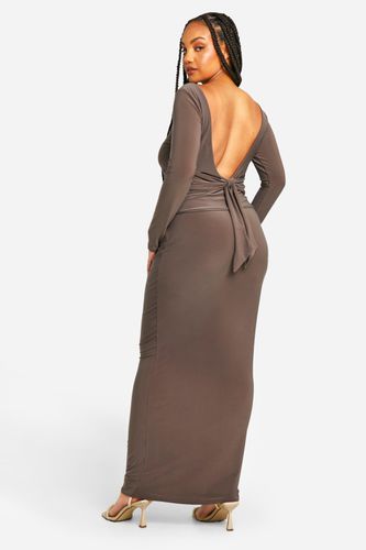 Womens Plus Double Layer Slinky Long Sleeve Scoop Back Bow Detail Top & Maxi Skirt Co-ord - - 20 - boohoo - Modalova