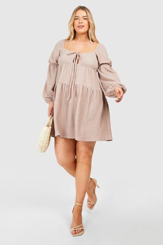 Womens Plus Textured Tiered Smock Dress - - 22 - boohoo - Modalova