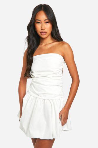 Womens Ruched Bandeau Open Back Mini Dress - - 8 - boohoo - Modalova