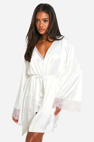 Womens Premium Bridal Short Satin Lace Trim dressing gown - - 10 - boohoo - Modalova