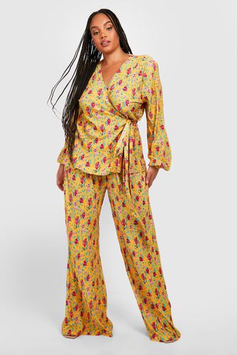 Womens Plus Floral Plisse Trousers - - 28 - boohoo - Modalova