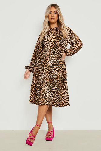 Womens Plus Leopard Print Tiered Midi Dress - - 22 - boohoo - Modalova