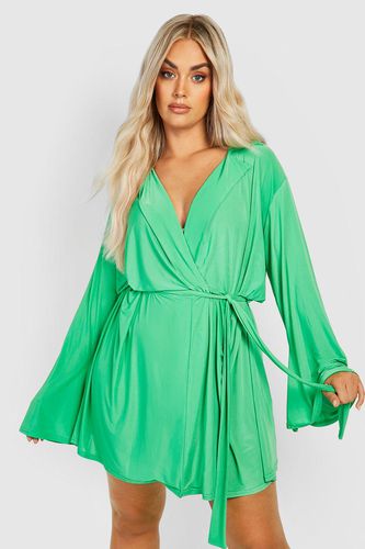 Womens Plus Slinky Wrap Dress - - 20 - boohoo - Modalova