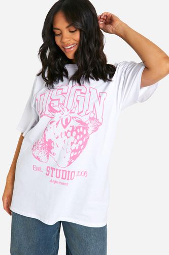Womens Plus Strawberry Dsgn Studio T- Shirt - - 18 - boohoo - Modalova